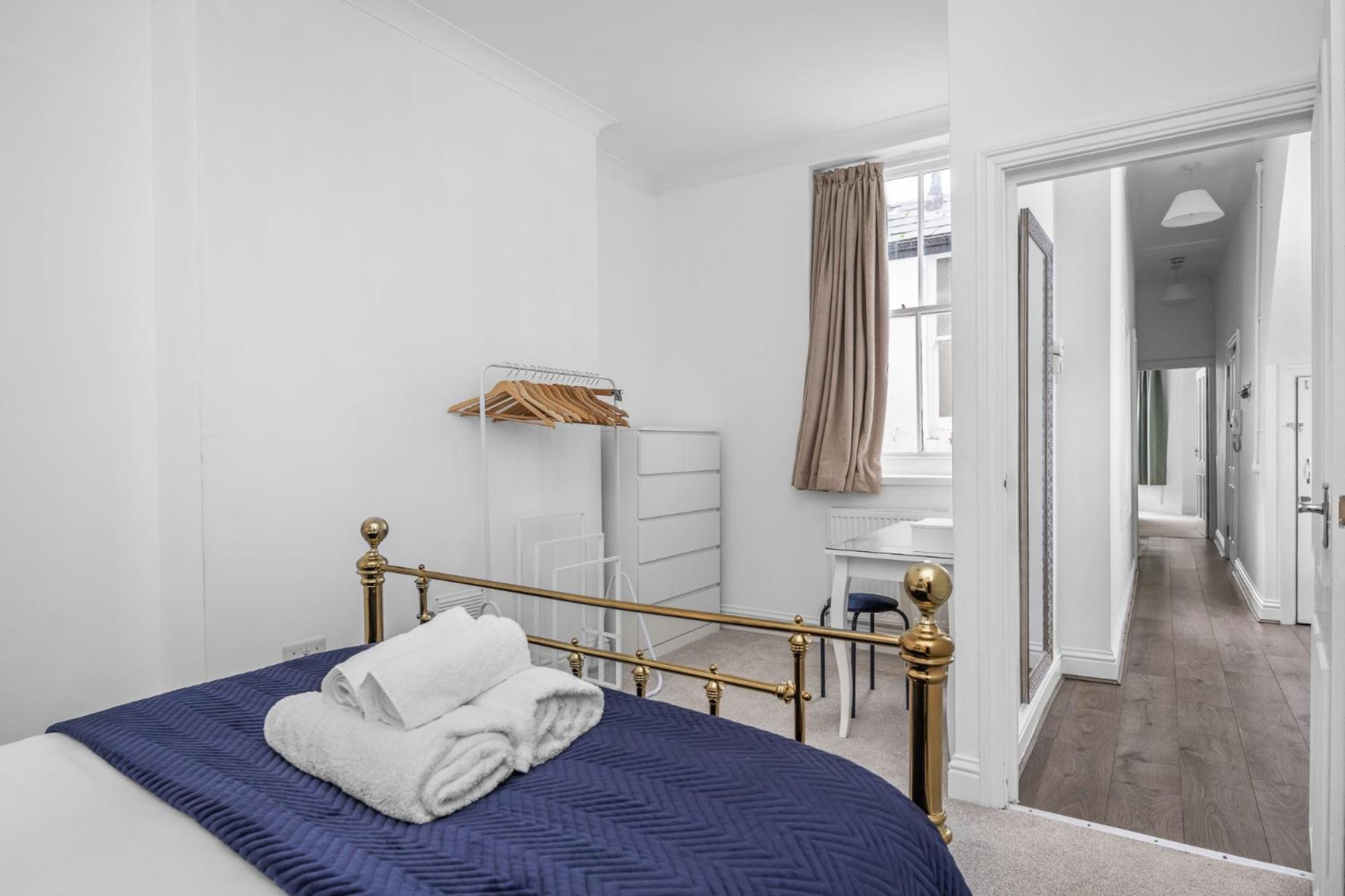 2 Bedroom Flat - With King Sized Beds, Netflix And Sky - Perfect For Contractors, Vacation Guests Or Those Relocating Okręg wyborczy Hove Zewnętrze zdjęcie